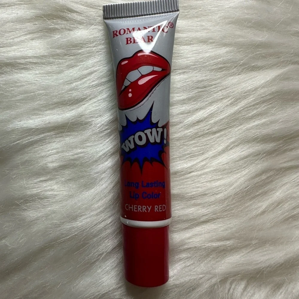 🩷5/$10 Romantic Bear Cherry Red Lip Color